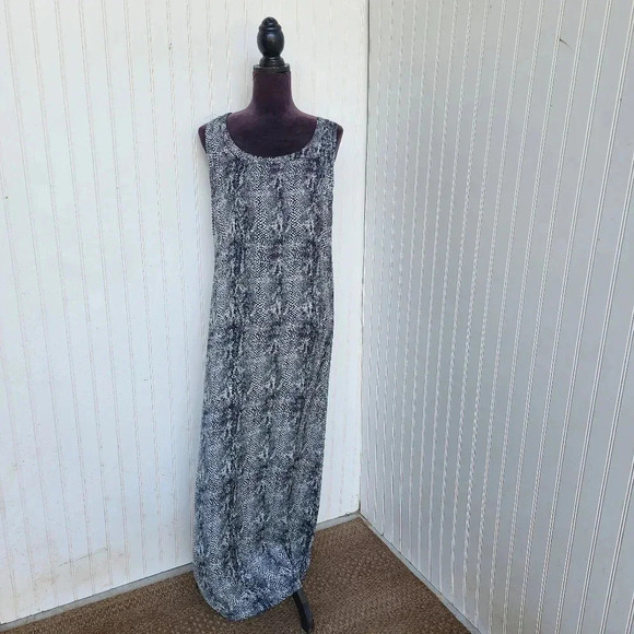 Sharagano Black White Satin Feel Casual Maxi Dress Reptile Print Sleveless Sz 10 - Picture 1 of 15